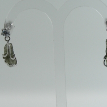 Náušnice s vltavíny v bílém zlatě - visací