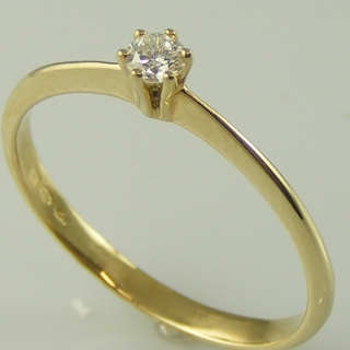 Briliantový prsten ve žlutém zlatě