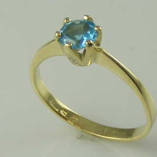Briliantový prsten ve žlutém zlatě s modrým topazem