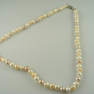 Perlový náhrdelník - sladkovodní perly 5,5 - 6 mm