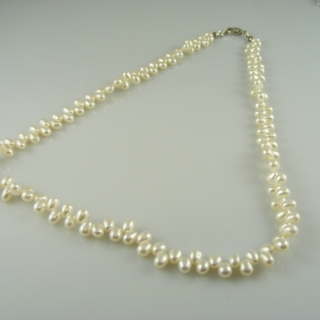 Perlový náhrdelník - sladkovodní perly rice 3,5 - 4 mm