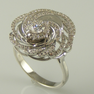 Briliantový prsten v bílém zlatě